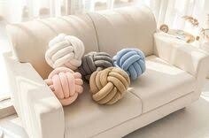 KNOTTED VELVET PILLOWS 