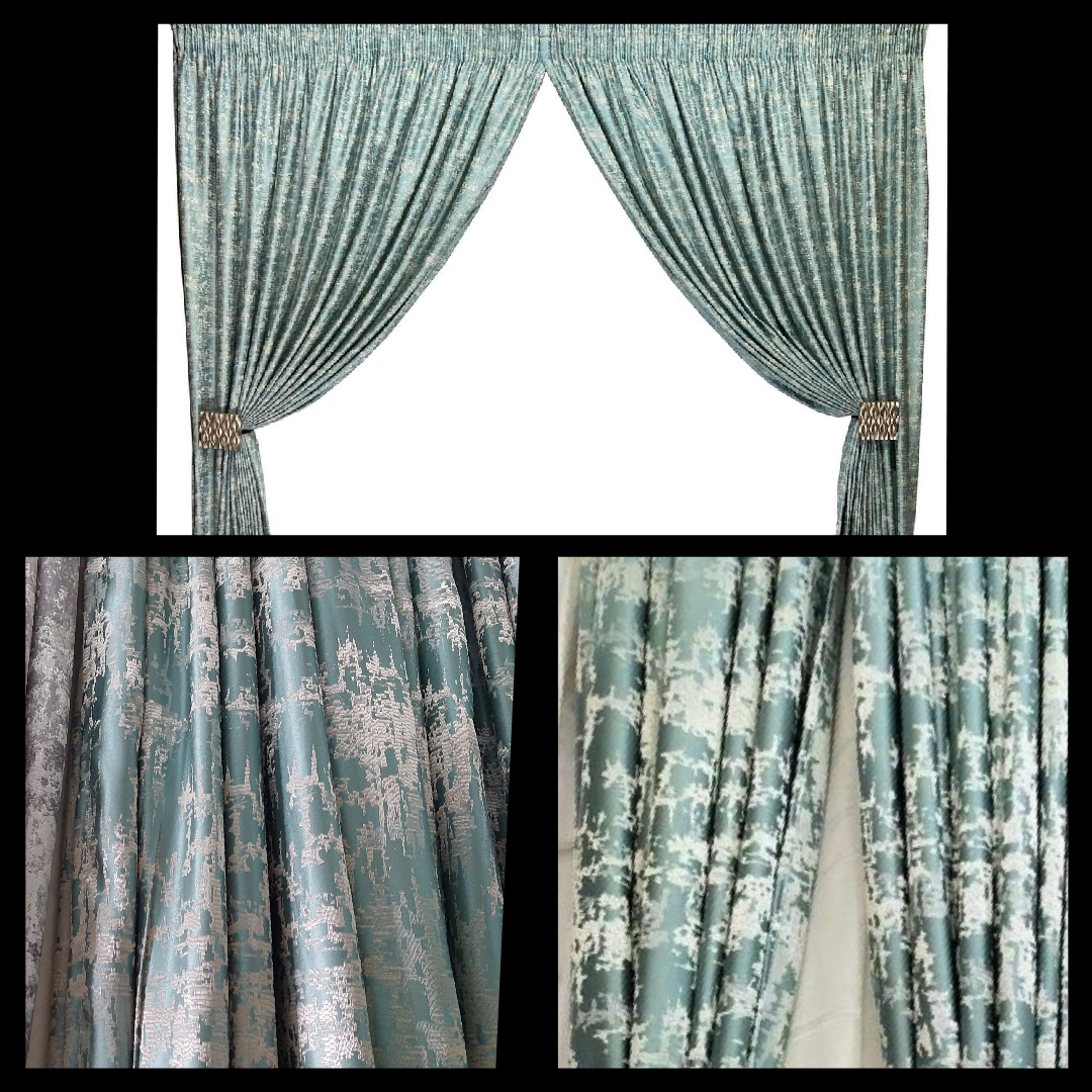 FOIL CURTAIN SET