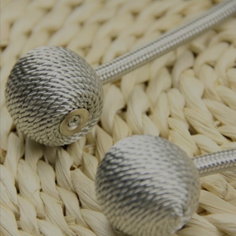 MAGNETIC BALL TIE BACK