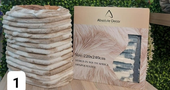 AD LUXURY FAUX FUR BLANKET