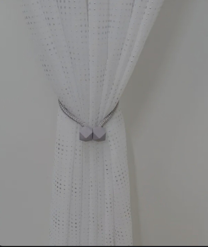 STUDDED SHEER LACE CURTAIN