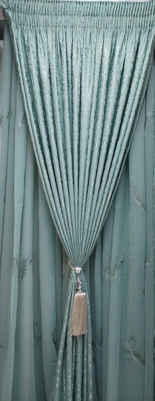 GREEN SCATTER FOIL CURTAIN SET 5M