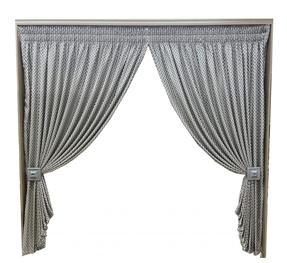 DIAMOND CURTAIN SET- SILVER