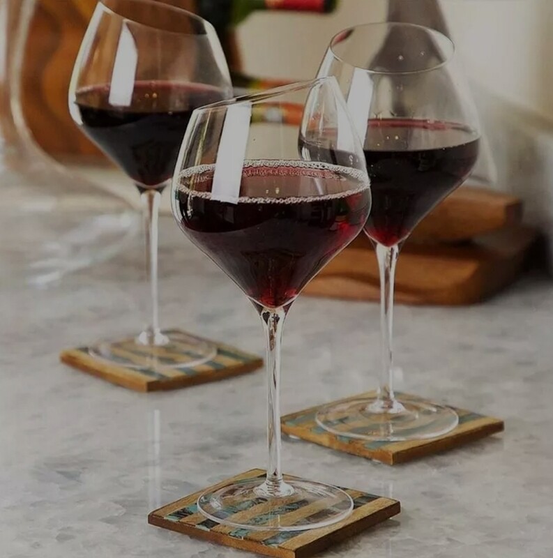 SLANTED WINE GLASSES- CLEAR