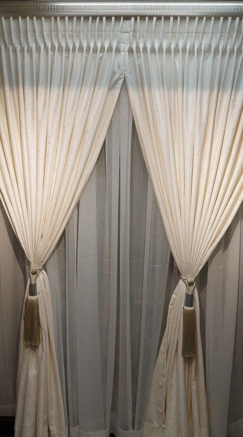 CANGO CURTAIN SET 5M