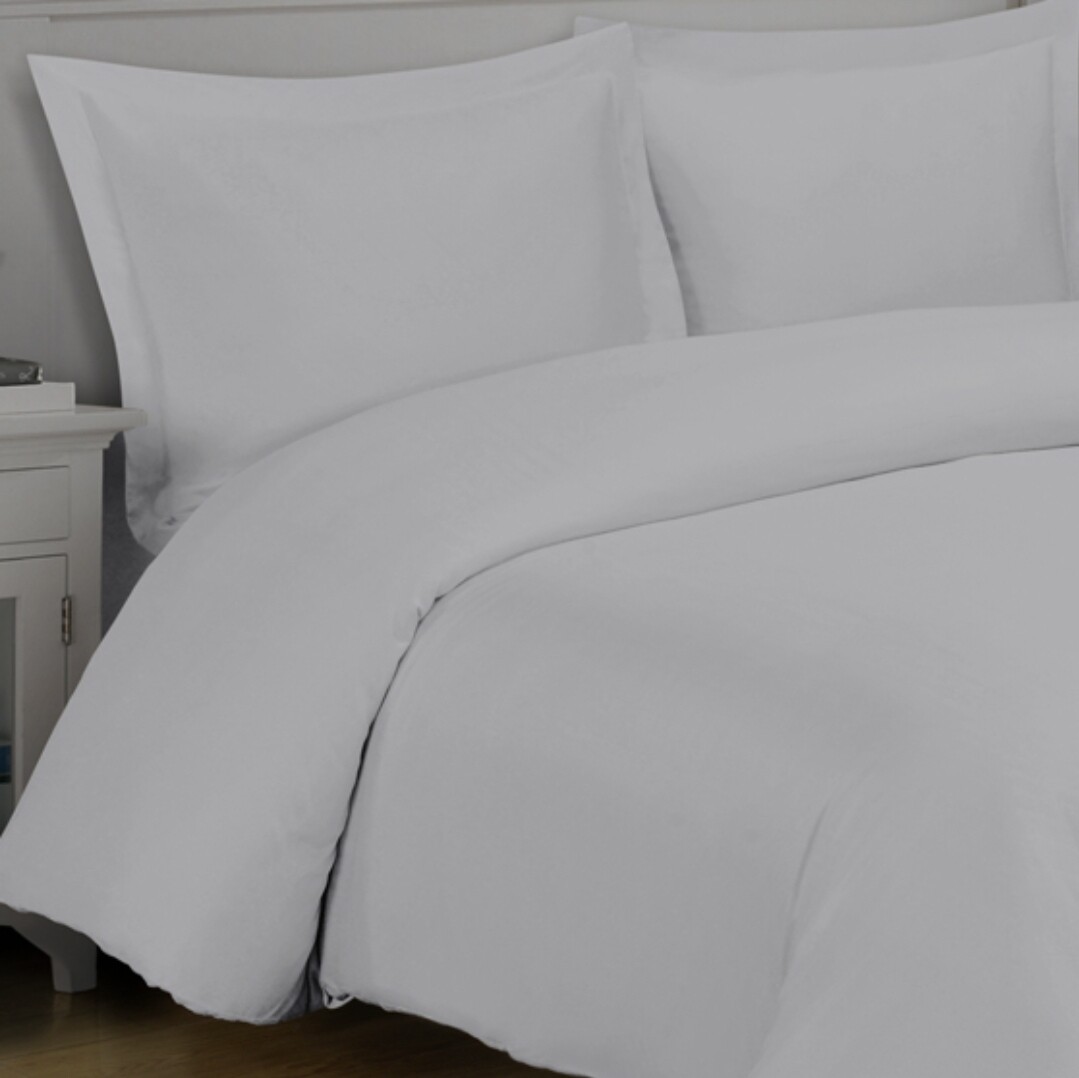 WHITE COTTON BEDDING SET 4P