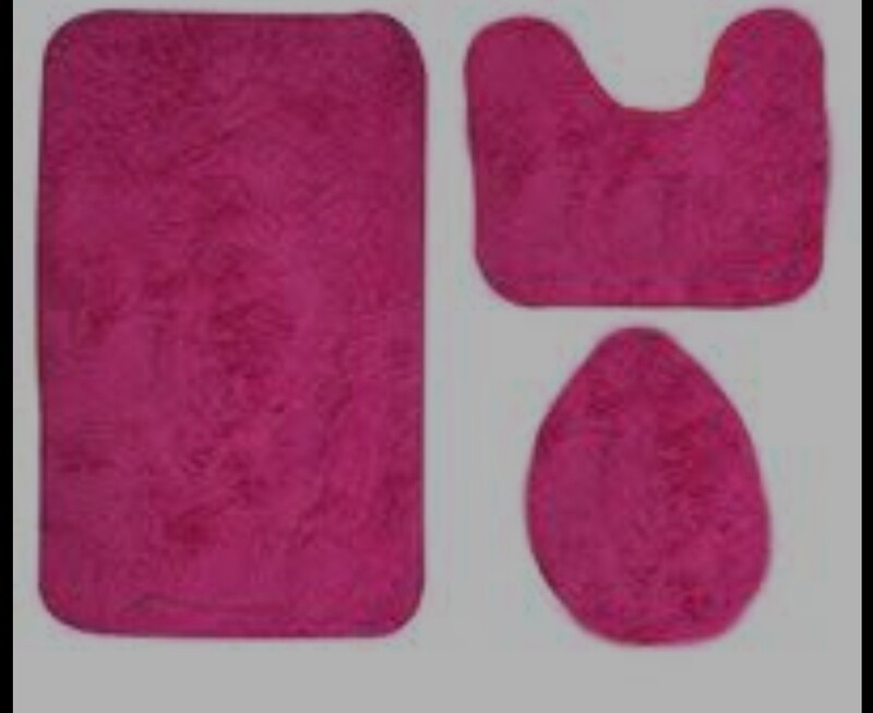 PINK FLUFFY BATHROOM SET