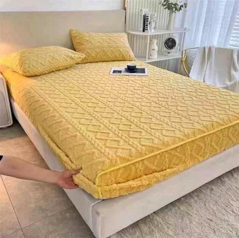 GEOMETRIC FLEECE SHEET SET