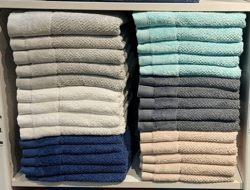 BRISTOL TEXTURED HANDTOWEL