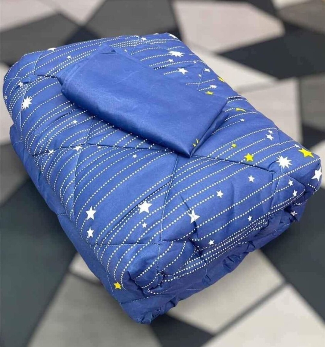 ESSENTIAL COMFORTER- STARS