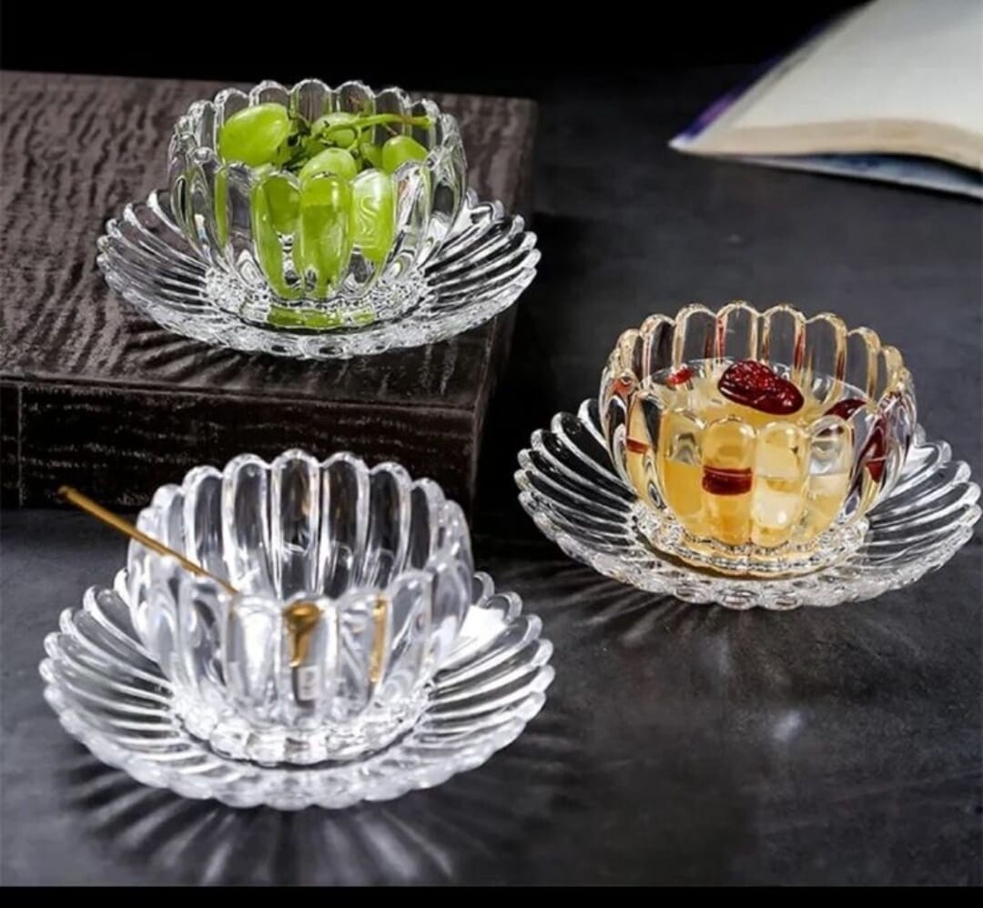 DESSERT BOWLS AND PLATE SET