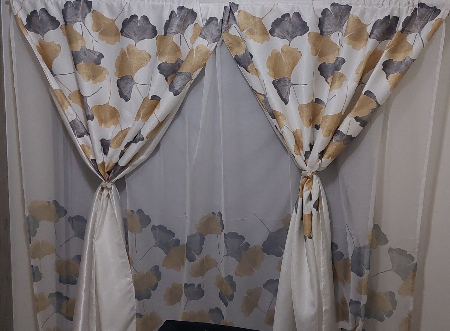 METALLIC BLOCK OUT CURTAIN SET- MOGAN GOLD