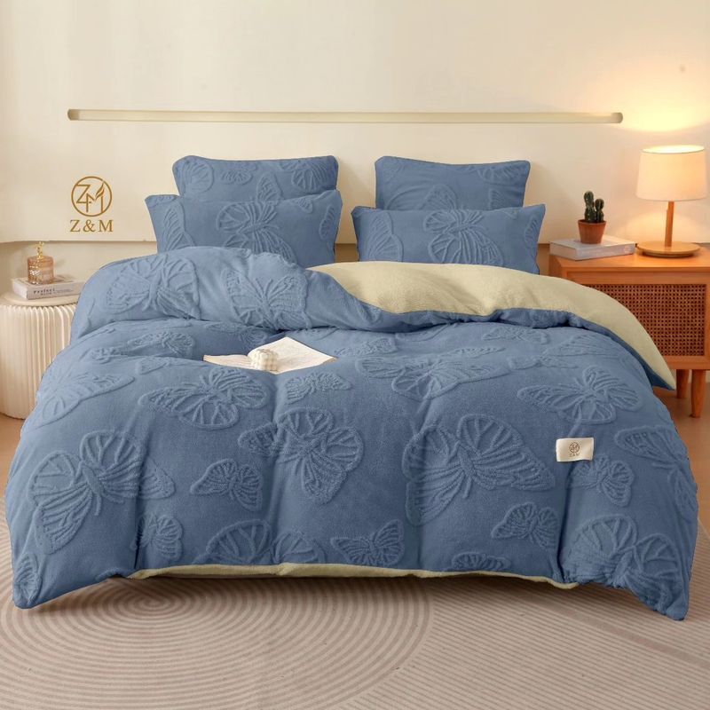BUTTERFLY FLEECE COMFORTER