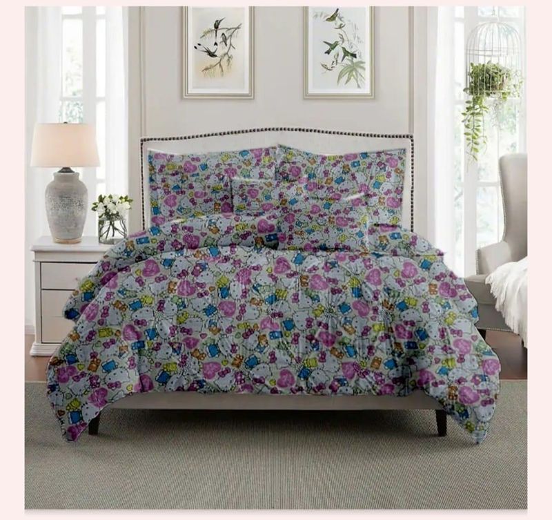 HELLO KITTY COMFORTER