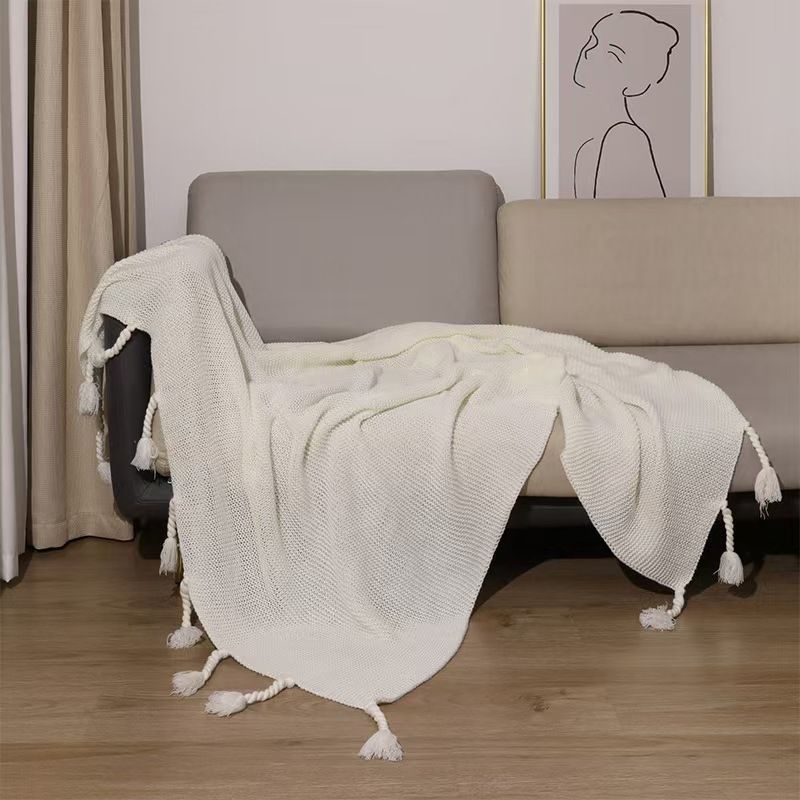 KNITTED CHENILLE WOOL THROWS