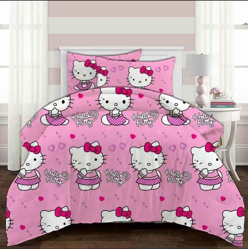 HELLO KITTY COMFORTER SET