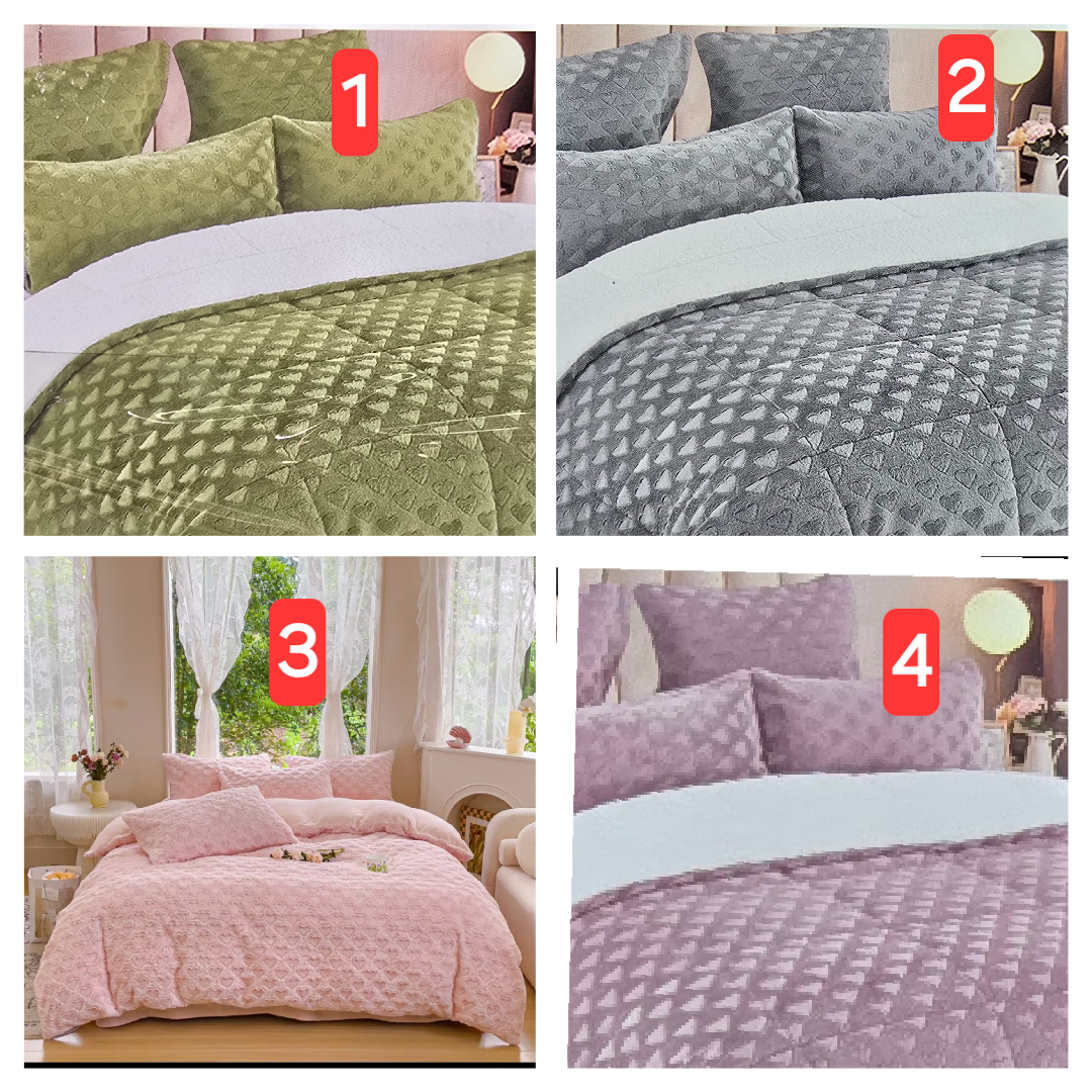 HEART FLEECE COMFORTER SET