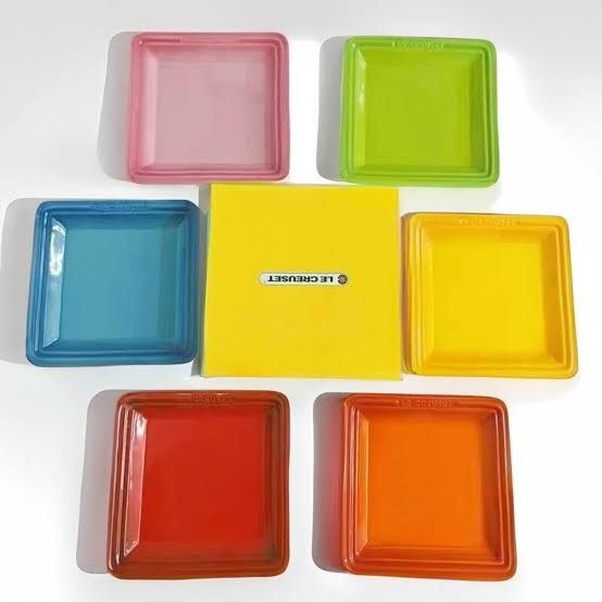 LC SQUARE DINNER PLATES
