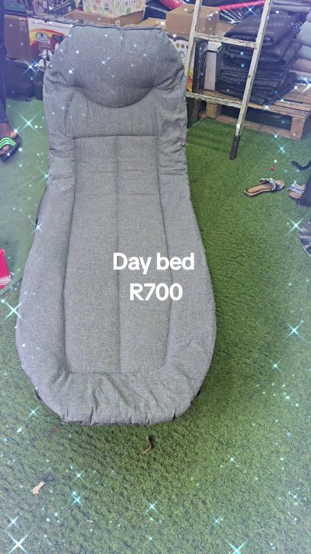 DAY BED- GREY