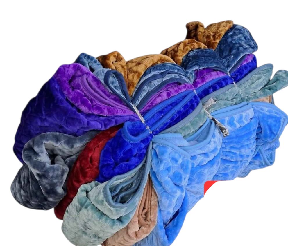 HEART EMBOSSED BLANKETS Q 1PLY- BULK