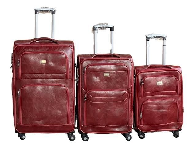 LEATHER TRAVEL SET- RED