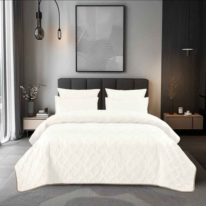 FASHION EMBOSSED QUILT SET