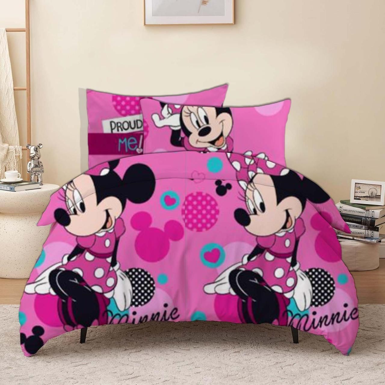 MINNIE MOUSE 2 COMFORTER SET