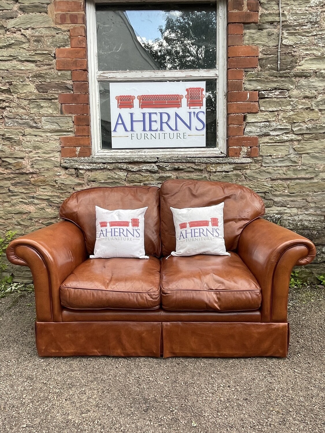 Laura ashley 2024 2 seater sofa