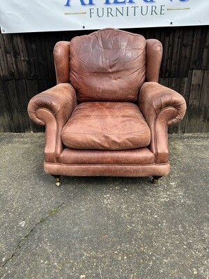 *Vintage Tan Leather Chesterfield wing back Chair (ALBERT) FREE DELIVERY 🚚*