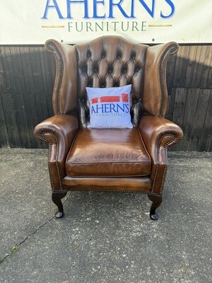 *Golden Brown Leather Chesterfield Queen Anne Chair 2 of 2 FREE DELIVERY 🚚*