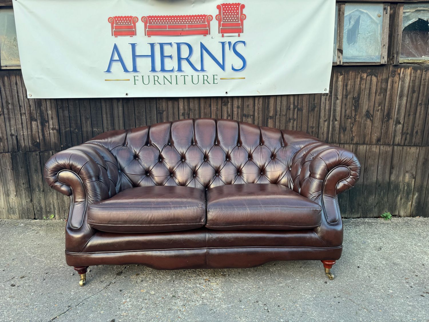 *Antique Brown Leather Chesterfield Sofa  REGENT) FREE DELIVERY ?*