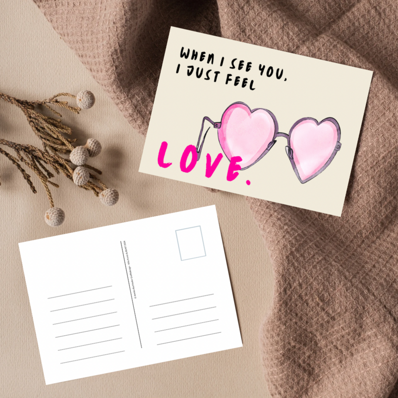 Postkarte „LOVE.“
