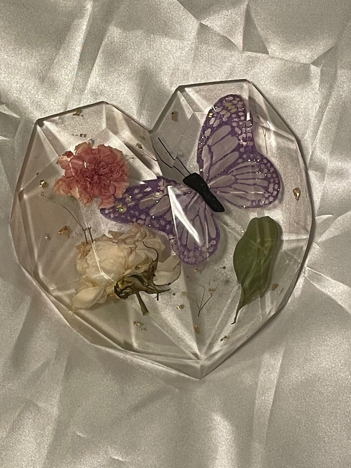 Flower preservation service and other resin gifts