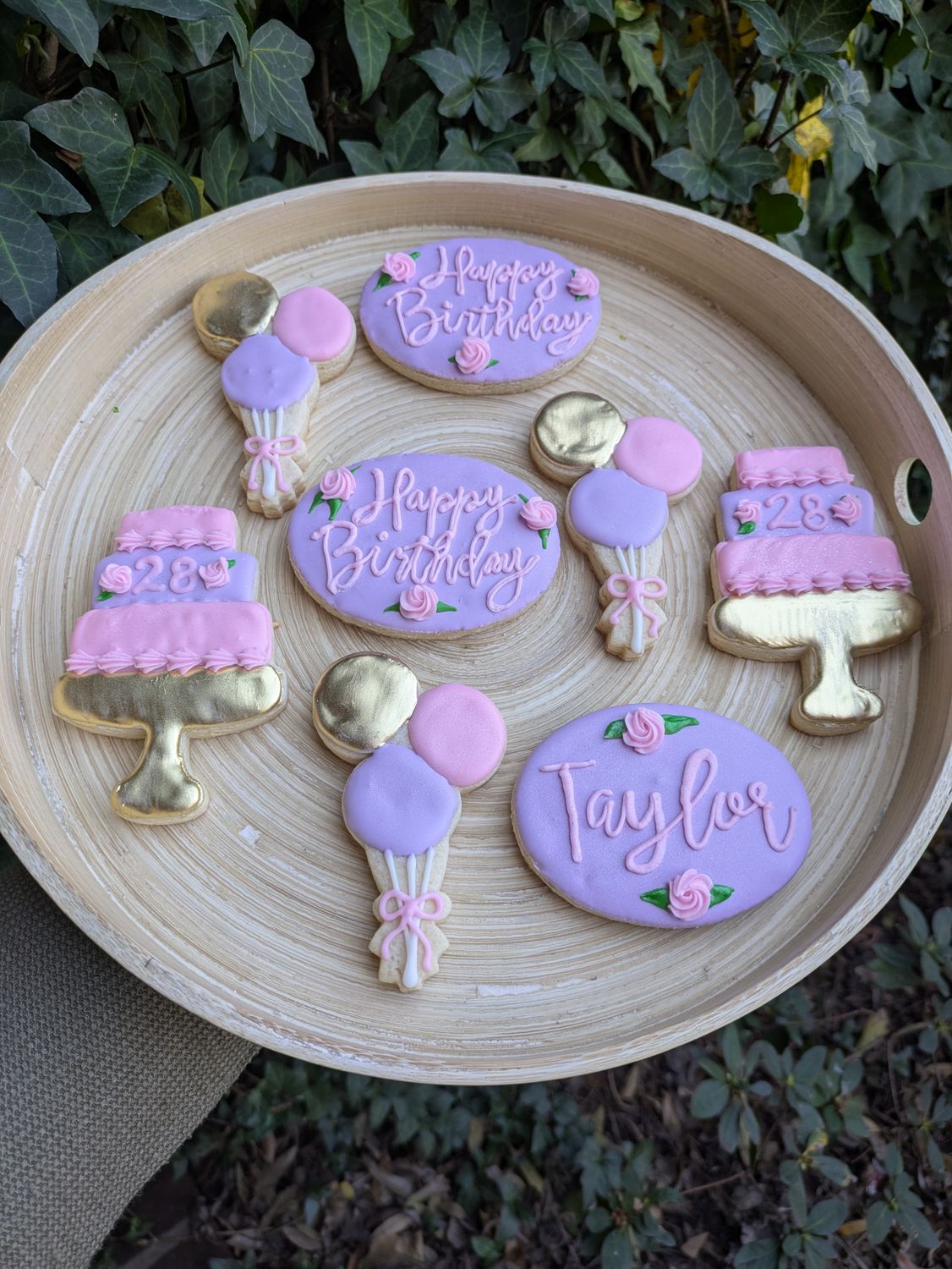 Balloons &amp; Tiered Cake Birthday Cookies