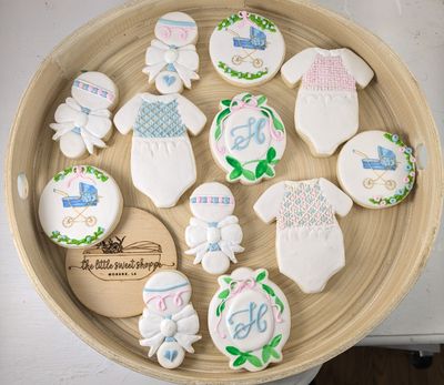 Classic Baby Shower - Smock &amp; Coquette Bows