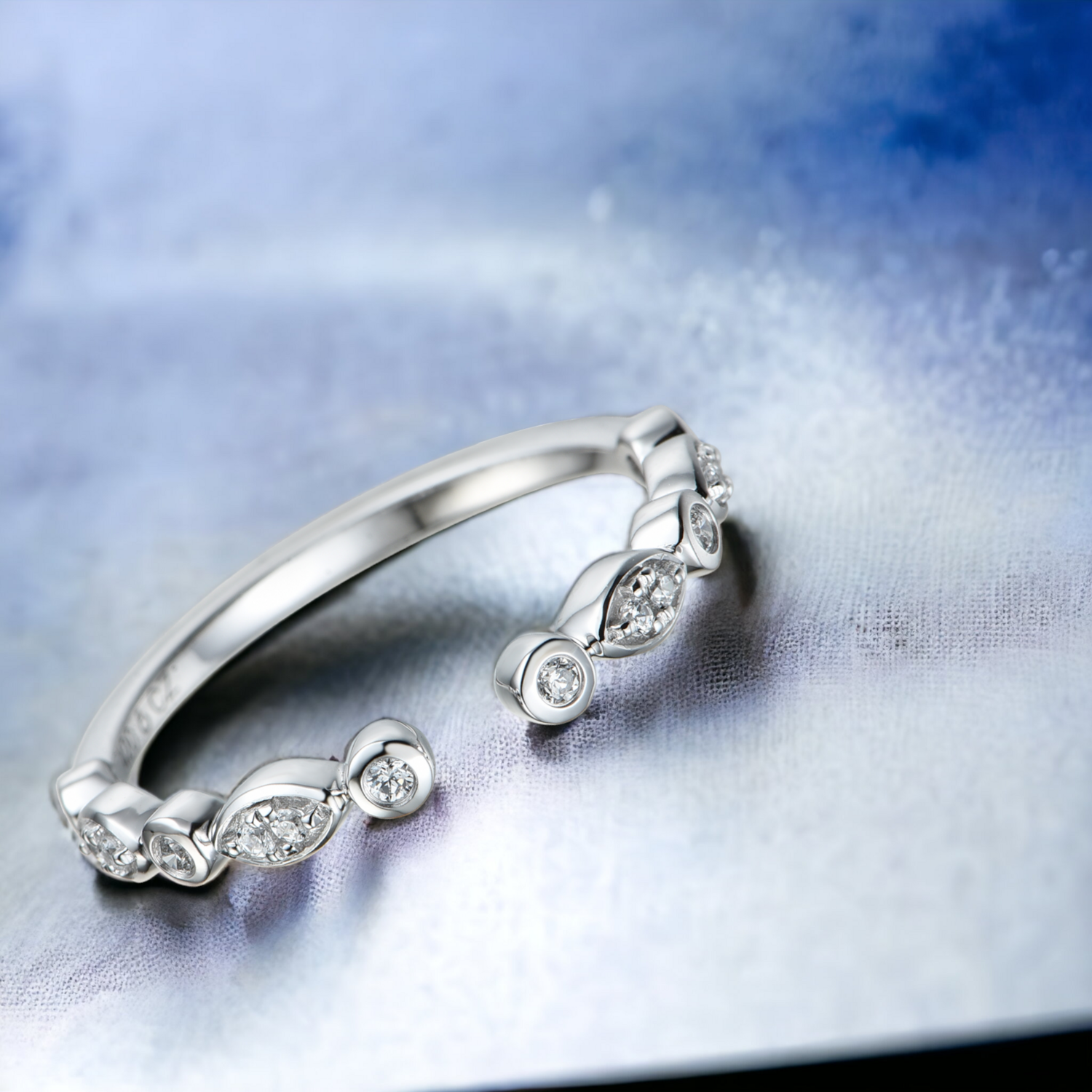 OLANE Classic Open Diamond Ring, Metal: 10K, Metal Colour: Yellow Gold