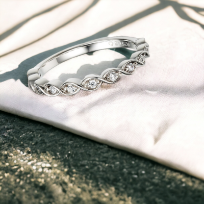PETITE Loop Diamond Ring