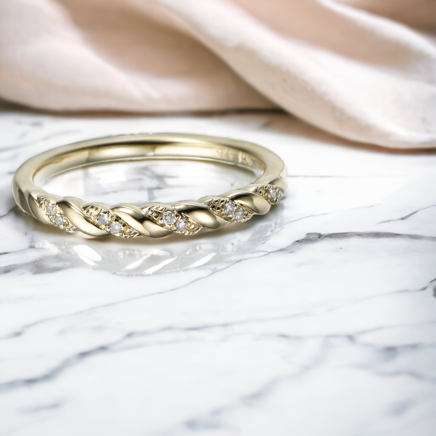 TWIZA Fudge Diamond Ring, Metal: 10K