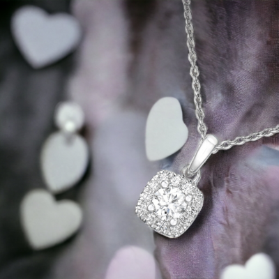 CLINQ Quad Diamond Pendant