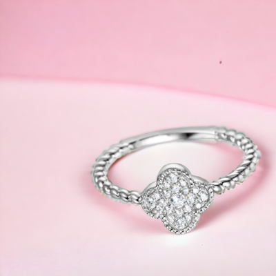 EIDEAN Bloom Twist Diamond Ring