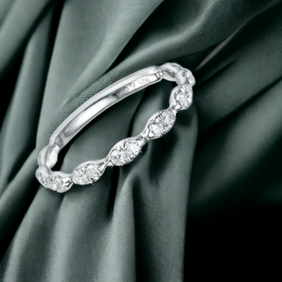 PETITE Bale Diamond Ring