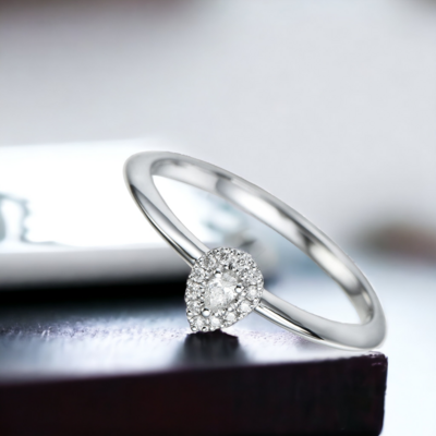 CLINQ Pear Diamond Ring