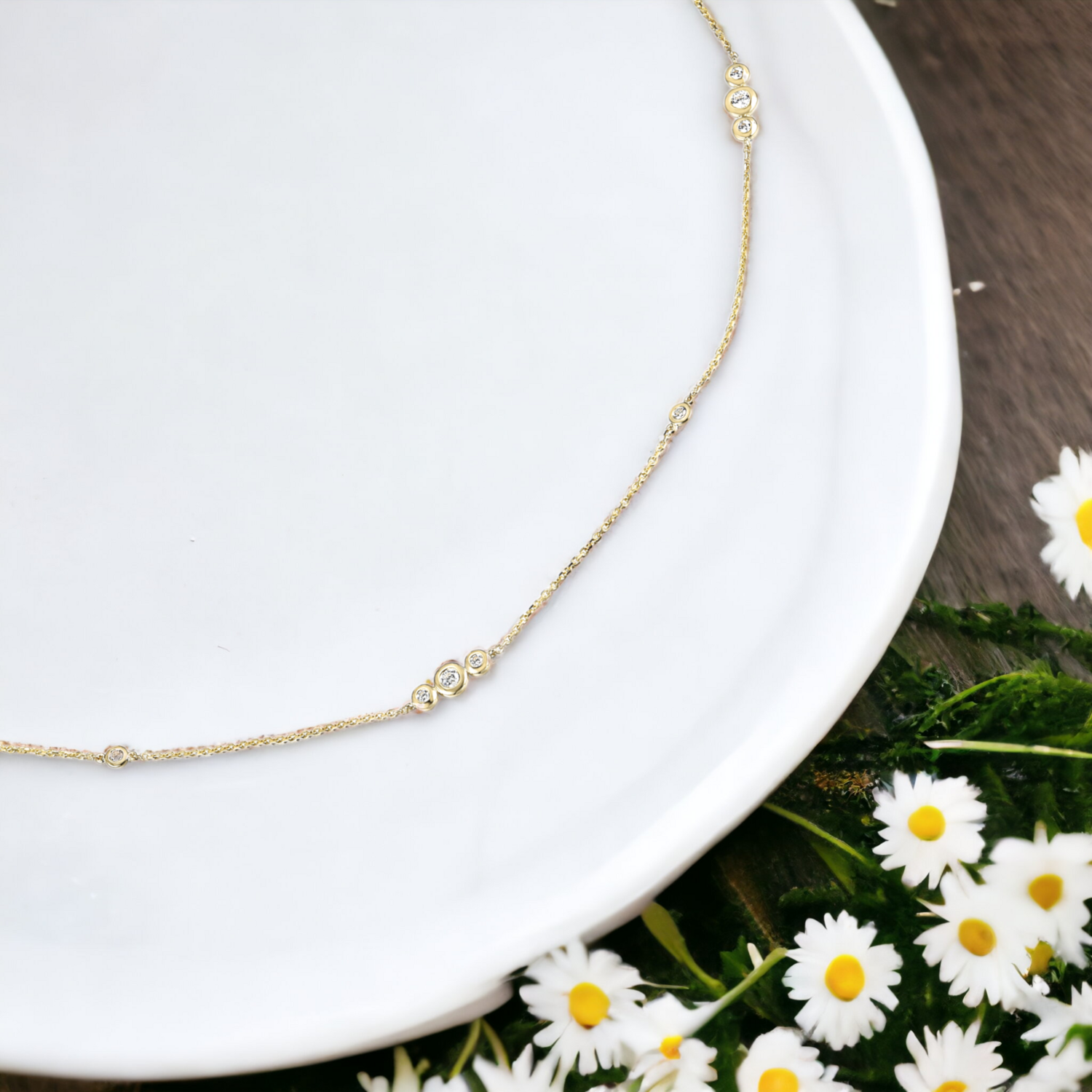 OLANE Sling Diamond Necklace, Metal: 18K, Metal Colour: Yellow Gold