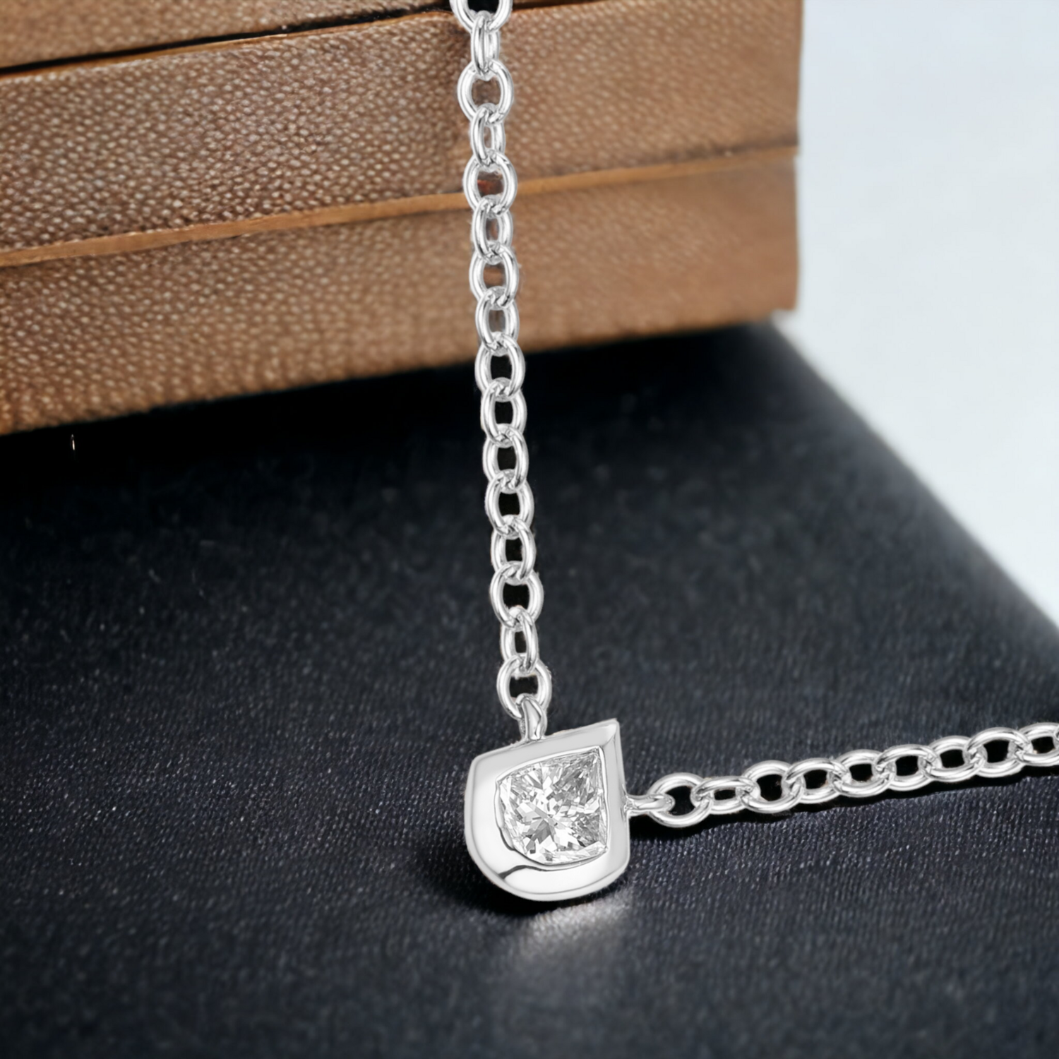 OLANE Ginkgo Diamond Necklace, Metal: 10K, Metal Colour: White Gold