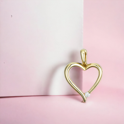 LOVEA True Heart Diamond Pendant