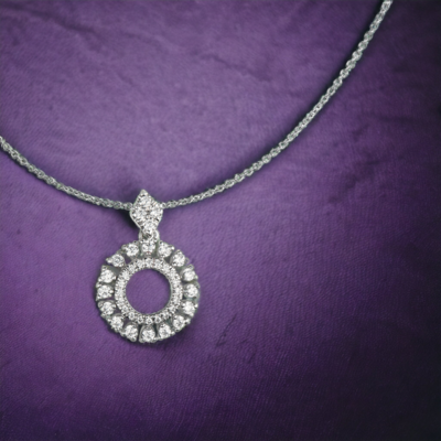 GALLI Entire Diamond Pendant