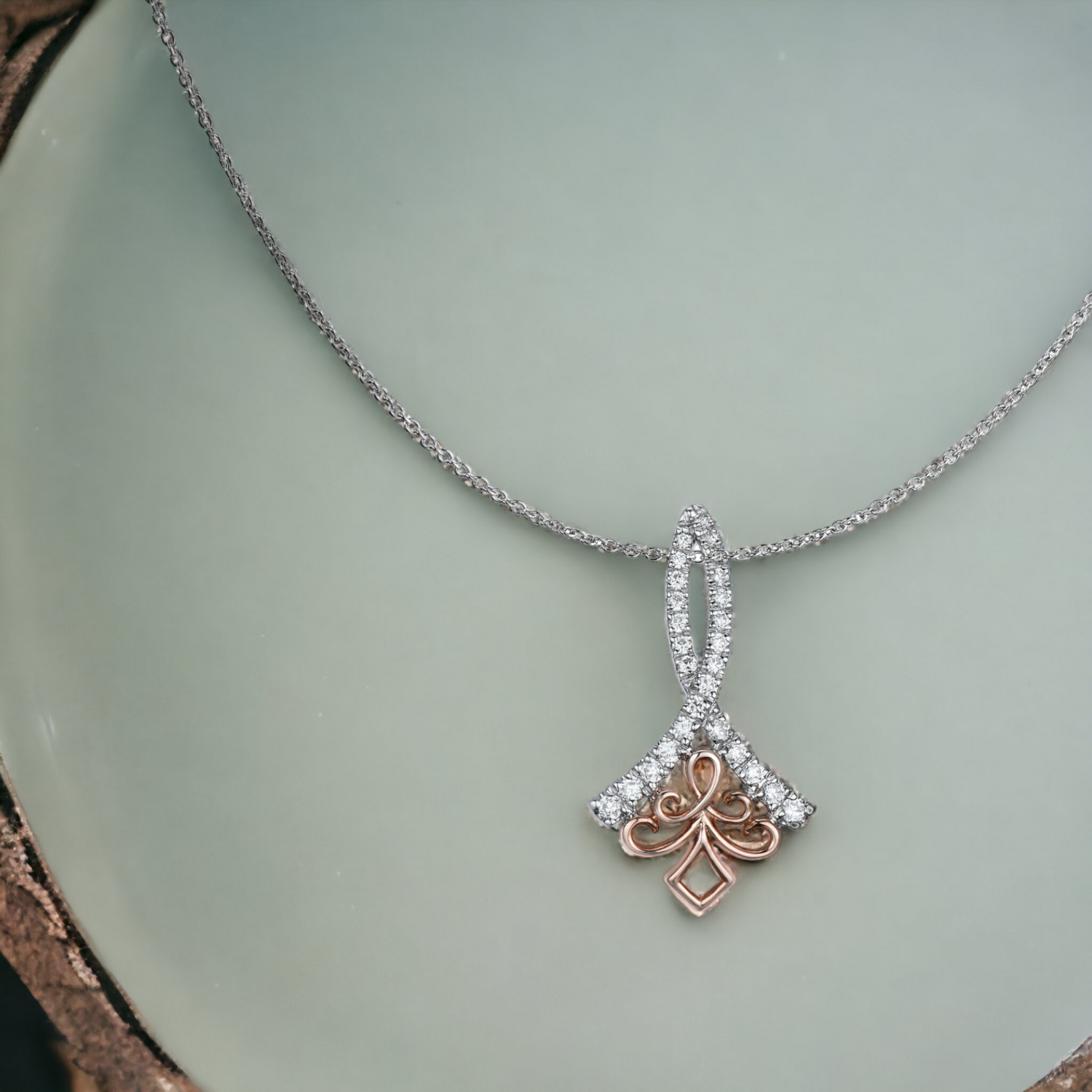 LINA Glory Cross Diamond Pendant, Metal: 18K, Metal Colour: White  Gold