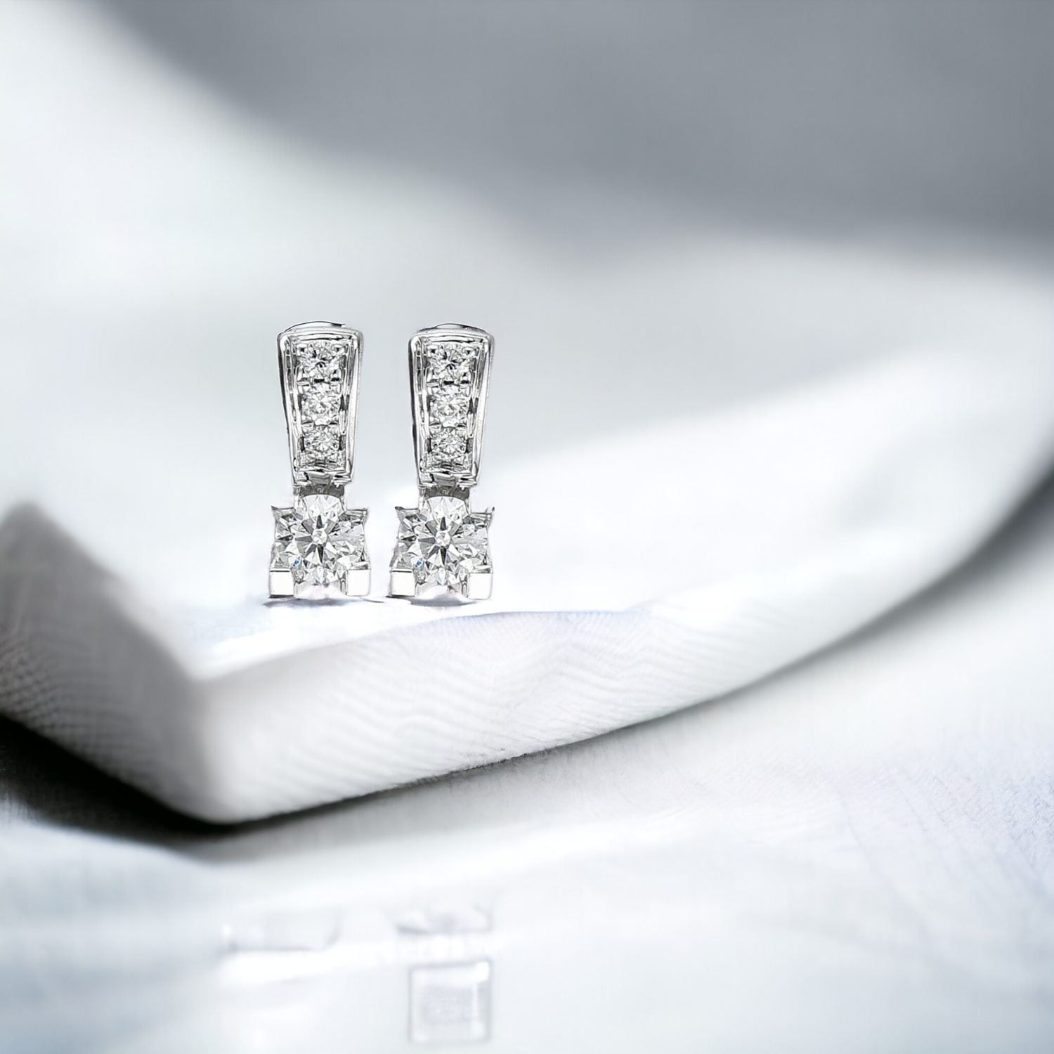 TOVAR Teensy Diamond Earrings, Metal: 10K, Metal Colour: White Gold