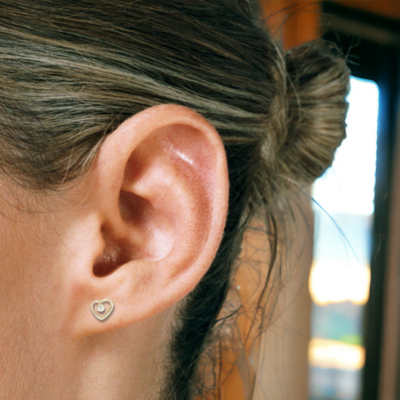 LOVEA Flow Diamond Earrings