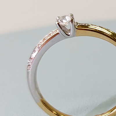 RILIO Beam Diamond Ring